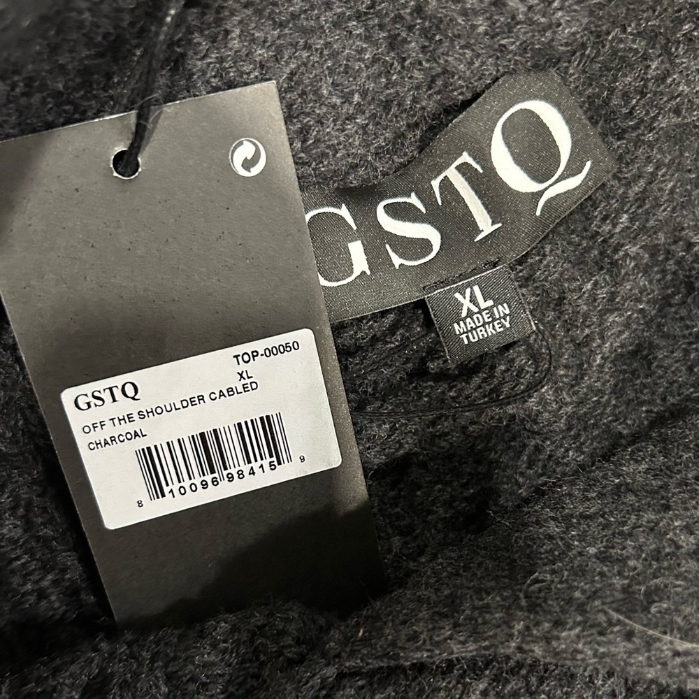 NWT GSTQ Off Shoulder Cable Knit 100% Fine Wool Chunky Sweater Charcoal Size XL - Picture 4 of 8
